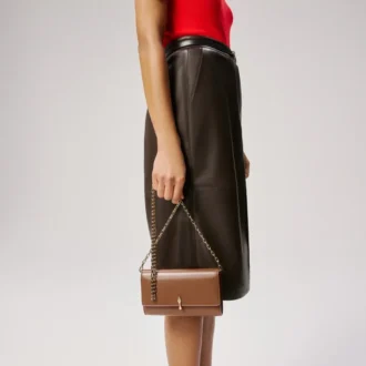 Bettina – Wallet on Chain – Lamb Nappa Leather – Cuoio Bettina – Wallet on Chain – Lamb Nappa Leather – Cuoio