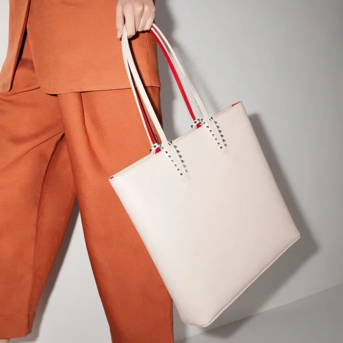 Cabata – Tote Bag – Calf Leather and Spikes – Leche