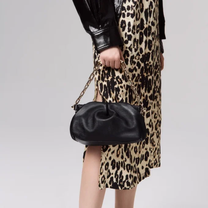 Eva Small – Shoulder Bag – Lamb Nappa Leather – Black