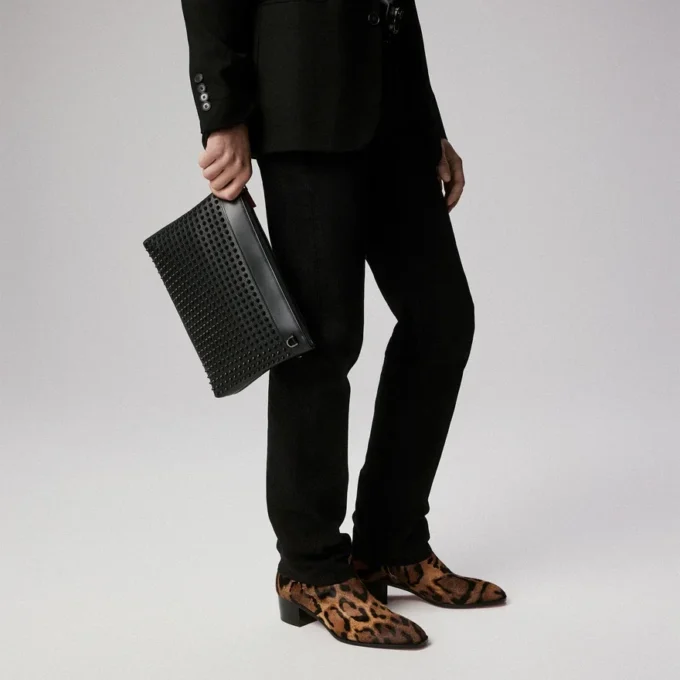 Funky – Pouch – Grained Calf Leather and Spikes – Black