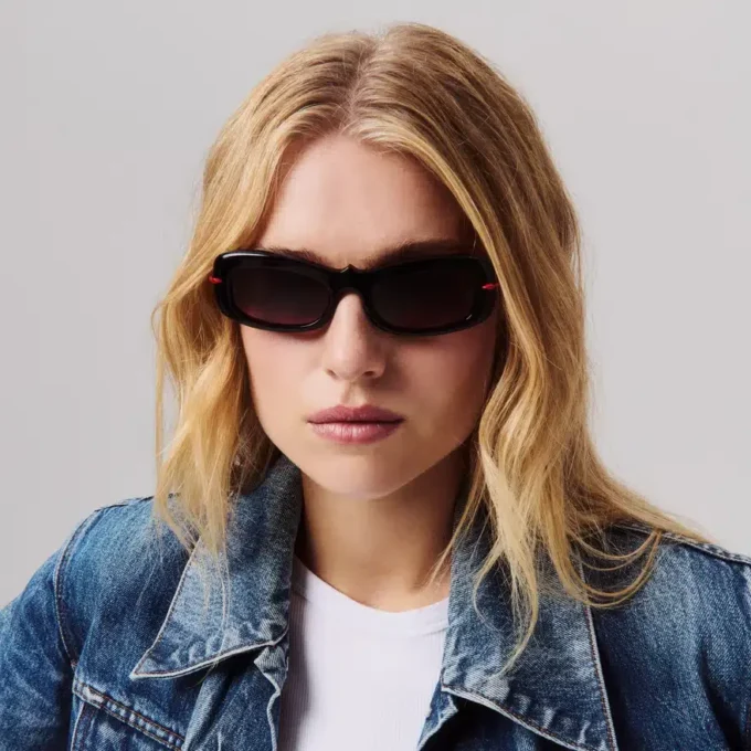 Kate Lb0025 – Sunglasses – Acetate – Black Smoke