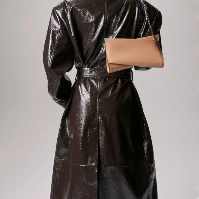 Loubitwist – Clutch – Patent Leather – Blush