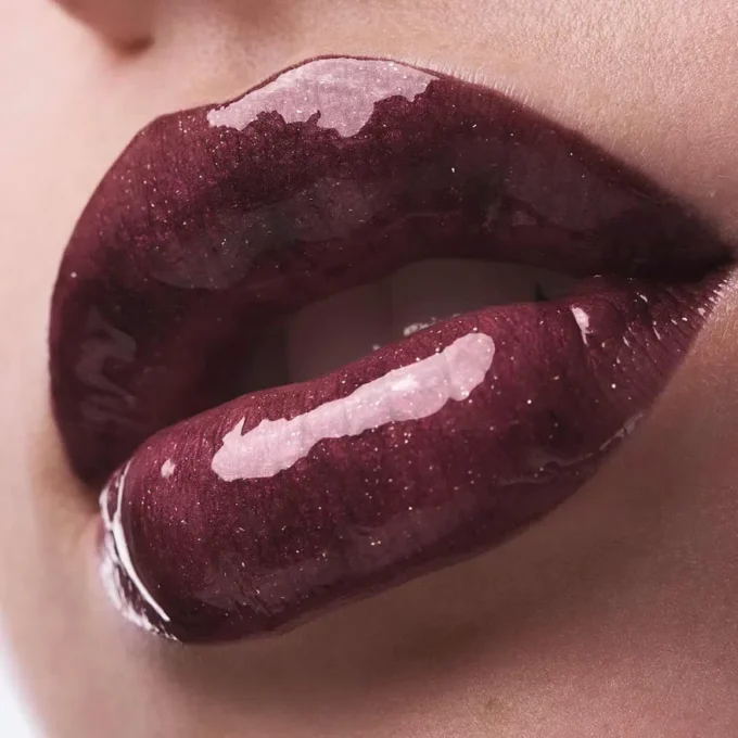 Rouge Stiletto Vinyl Gloss Mauve Heat 245V Mauve Heat – Christian Louboutin Beauty United States