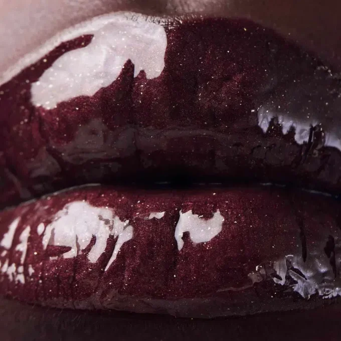 Rouge Stiletto Vinyl Gloss Mauve Heat 245V Mauve Heat – Christian Louboutin Beauty United States